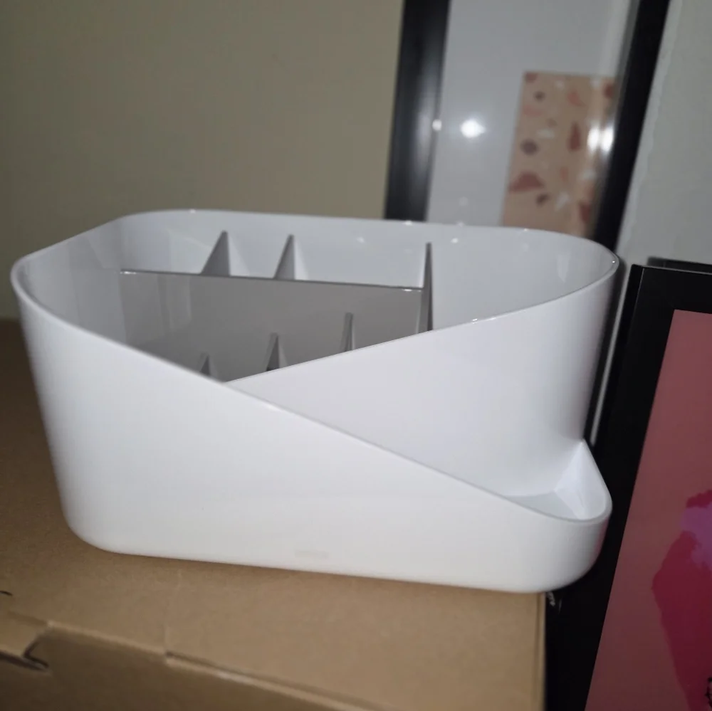 Umbra White Organizer